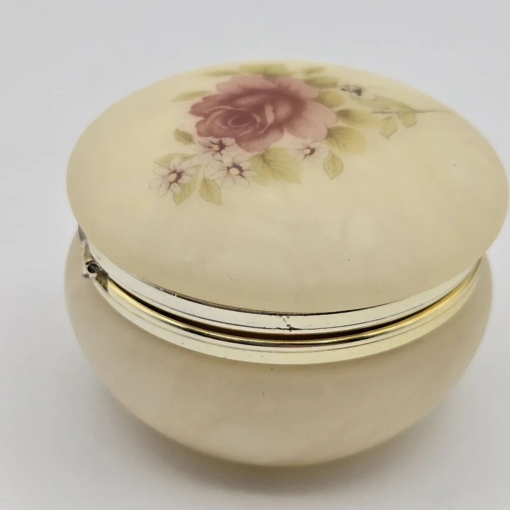 Vintage Genuine Alabaster Hand Carved Floral Trinket Box Made In Italy